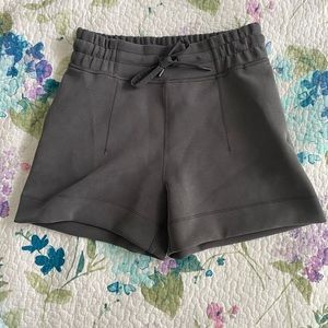 Lululemon soft ambitions high rise shorts